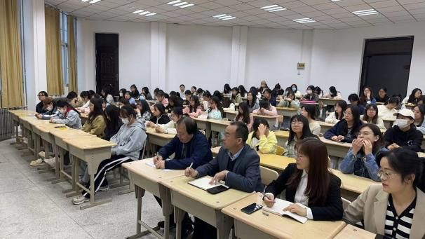 教科院召开2021级教育实习动员会